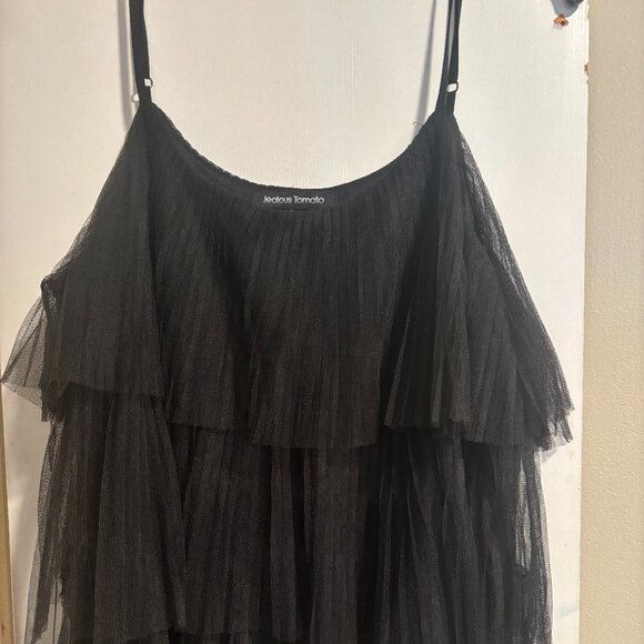 Jealous Tomato Black Layered Ruffle sleeveless top SZ Large - Picture 3 of 11